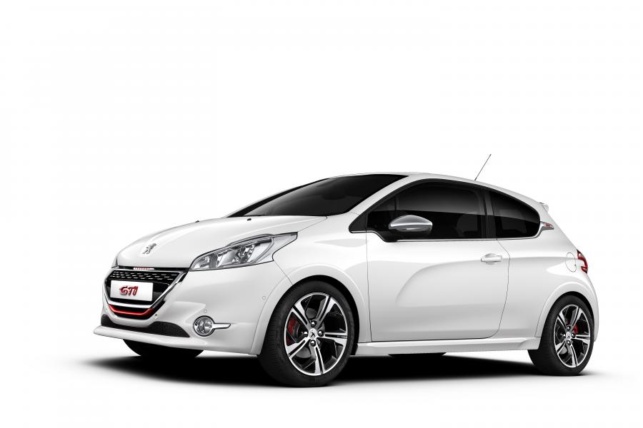  Peugeot 208 GTi 2012 года  (фото 18 из 32)